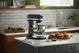 KitchenAid 5.5 Quart Bowl-Lift Stand Mixer - Black Matte